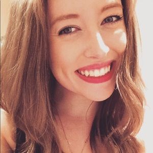 Meet your Posher, Avery